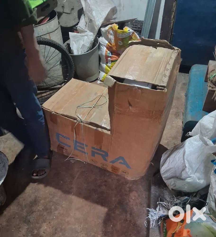 CERA  Closet for sale Syphonic