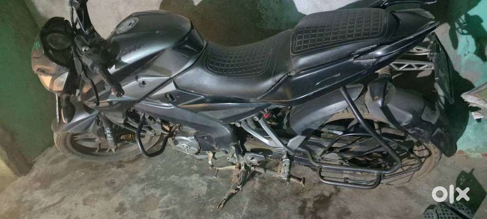 Bajaj pulsar ns160