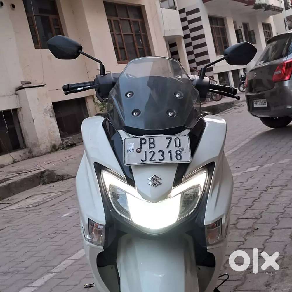 Suzuki Burgman Street