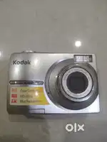 Kodak point and shoot digital camera