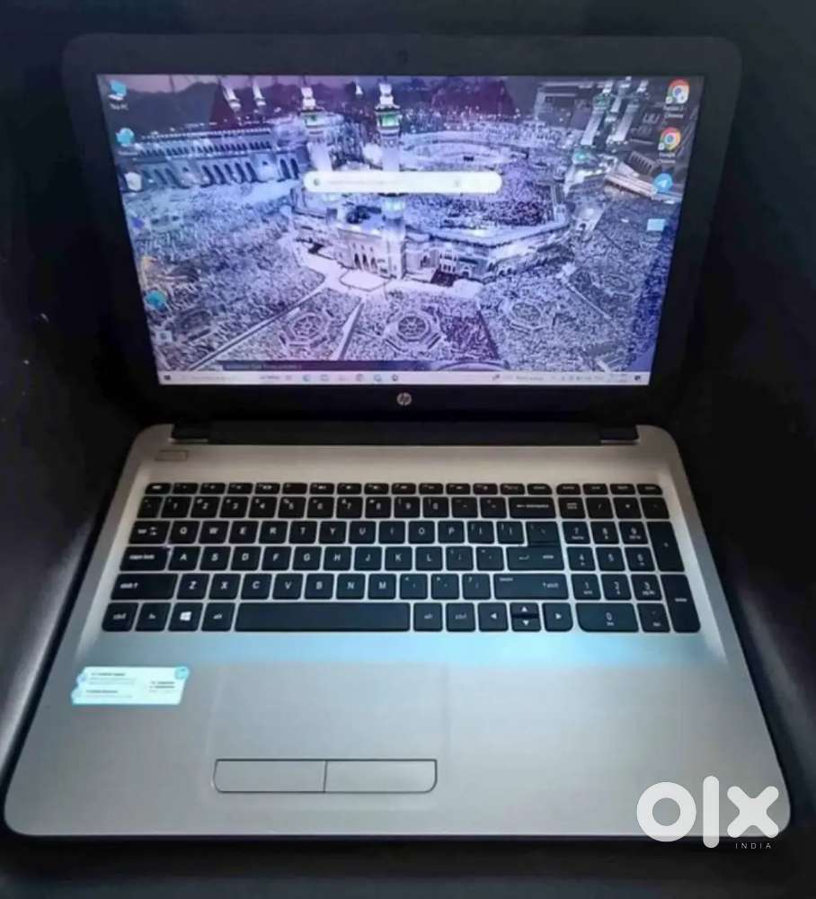 HP LAPTOP 8GP RAM 256 GP SSD WIFI WEBCAM AMD I3 PROCESSOR  RADI