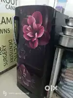 Samsung 195 litre 5 year old fridge