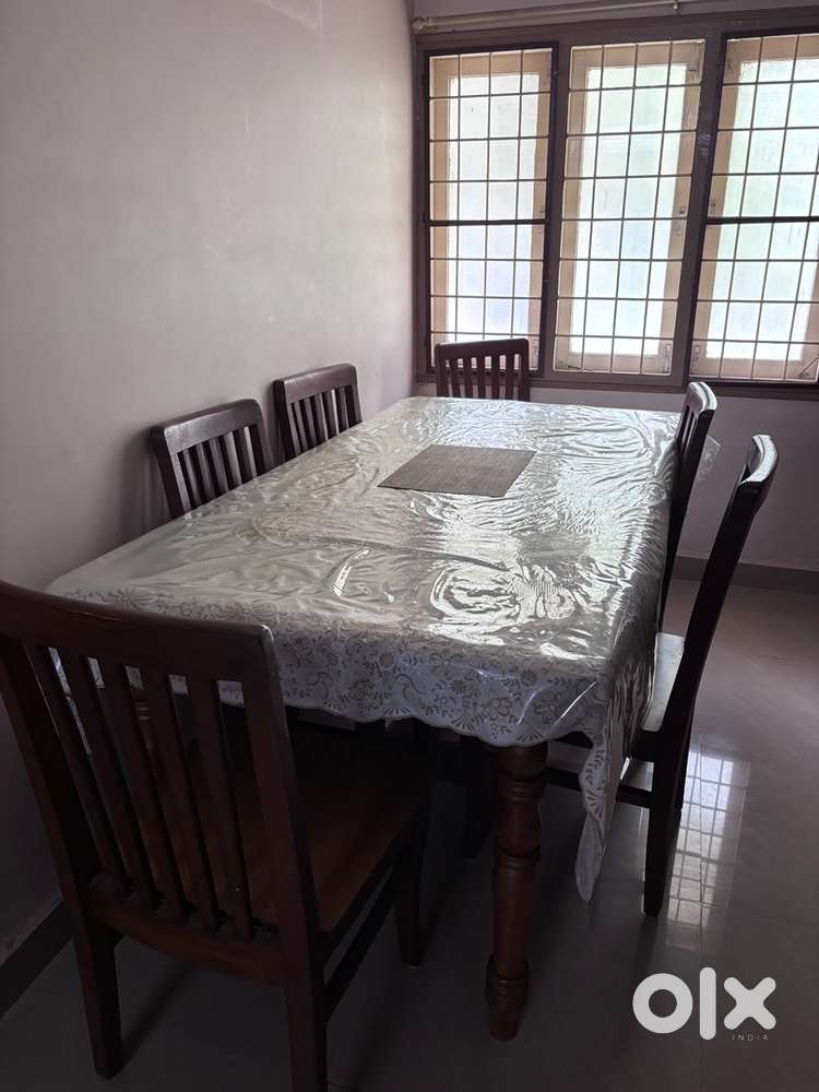 Dining Table-6seater Teakwood