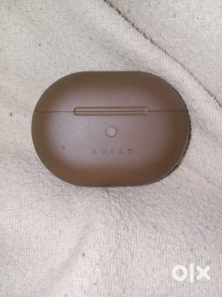 Boult Audio AirBass True Wireless Earbuds – Excellent Condition