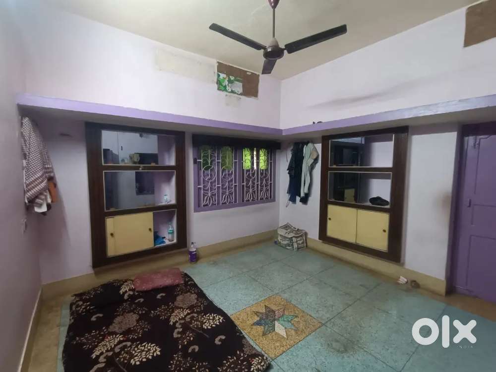 1 room with big balcony areas