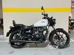 Royal Enfield Meteor 350 white