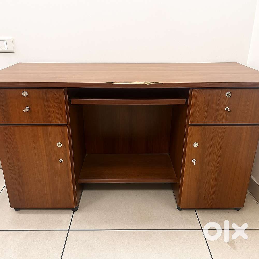 Office furniture multiple tables and computers