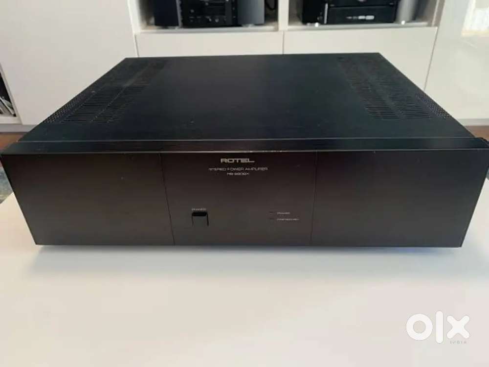 Rotel RB-990bx stereo power amplifier
