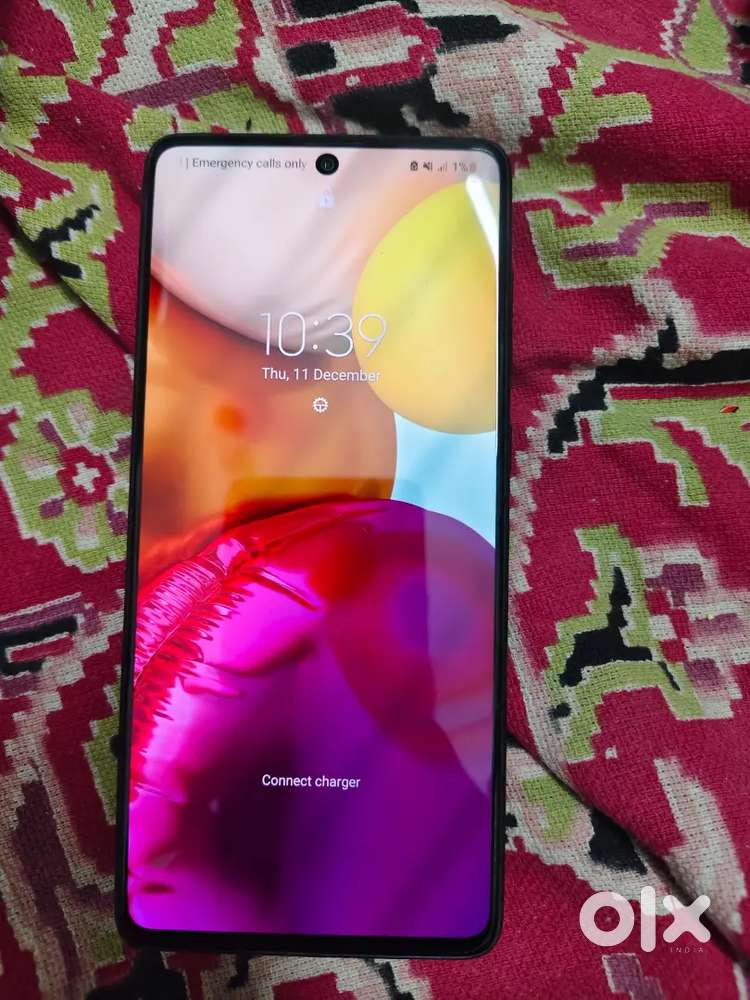 Samsung galaxy a71(8gb Ram  storage 128 gb 4g phone