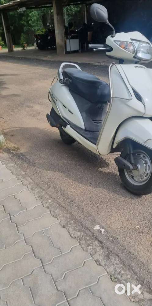 Activa White colour (Top notch condition)