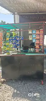 Food cart with wheels