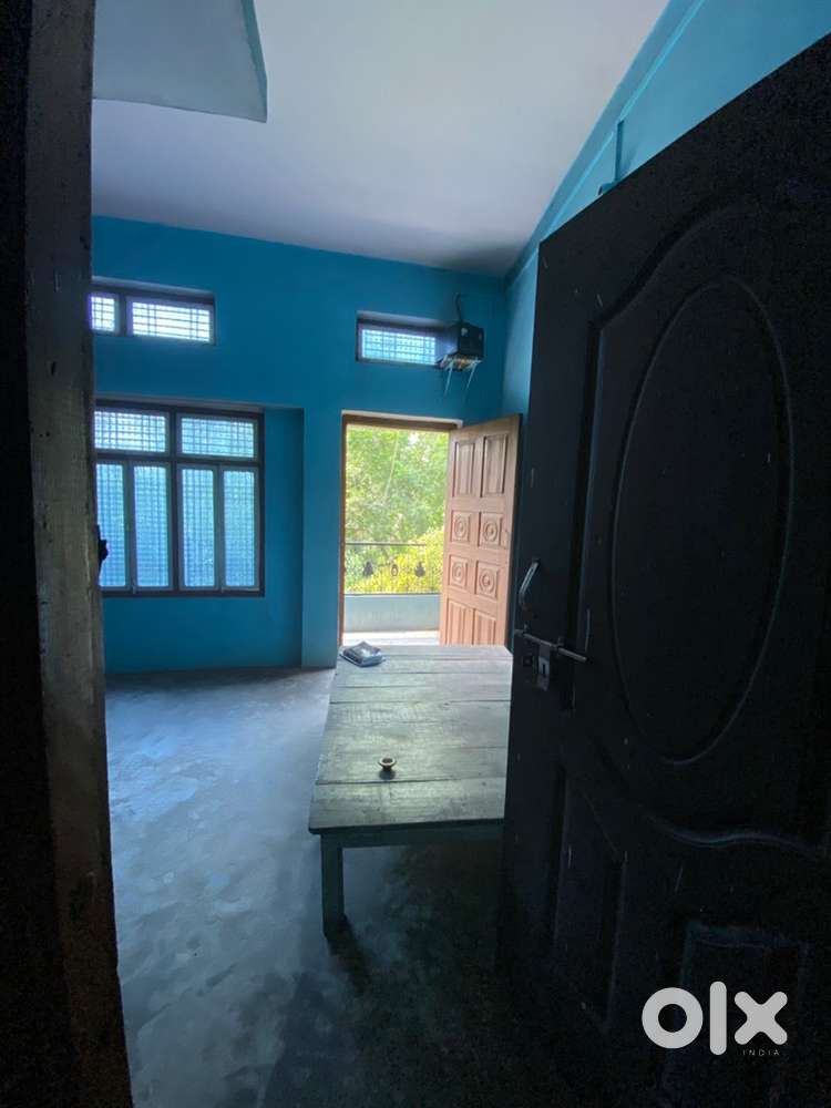 1 ROOM SET FOR students and gov employees