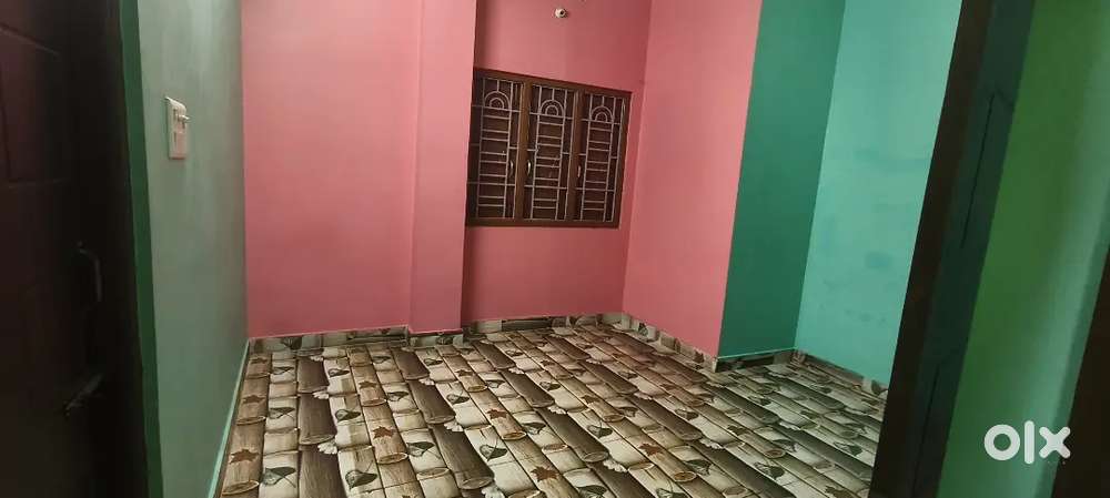 2bhk room for rent at prime location with many facility