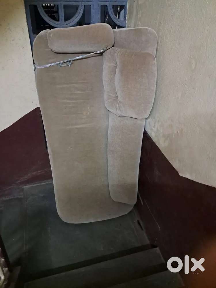 Sofa mint condition 3 + 2 + 1 seater