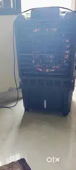 5 month old cooler with wheels (portable)