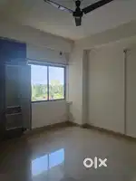 Brand new 2bhk with 2 washroom flat at six mile