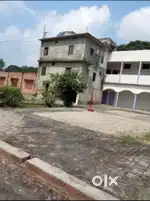 किराए एवं बिक्री के लिए उपलब्ध 9 बीघा भूमि 22000 RCC बिल्डिंग के साथ