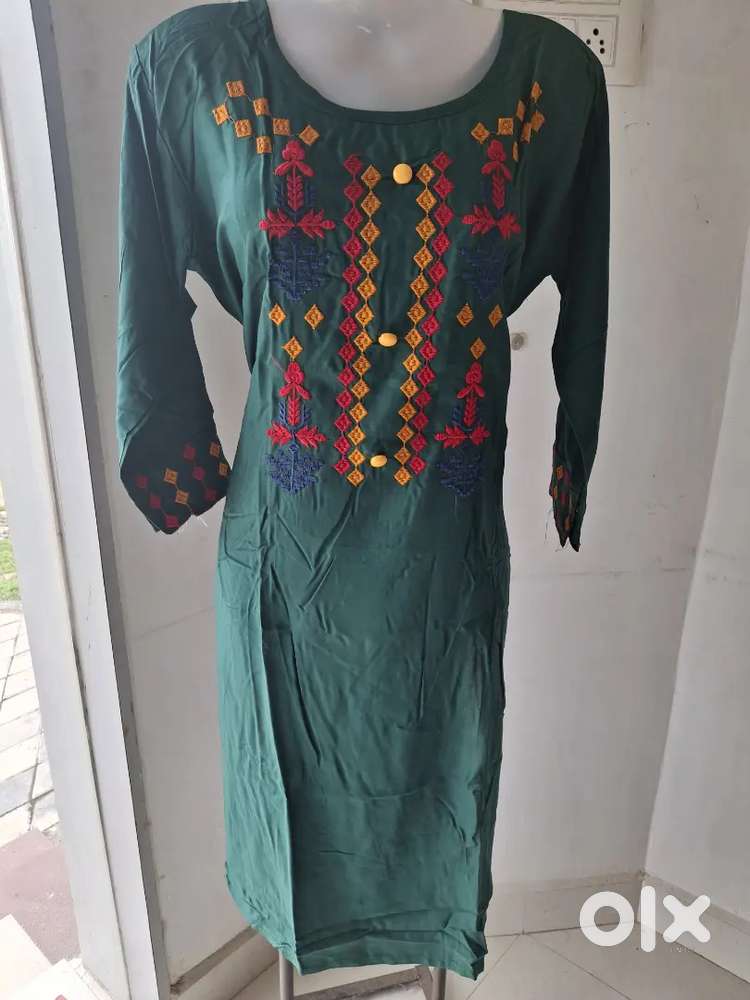 Wouman kurti