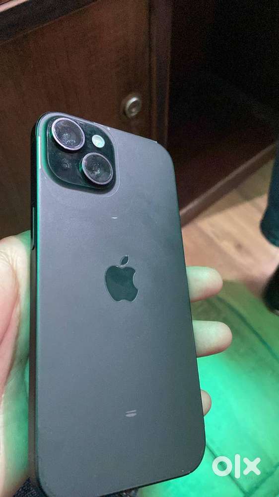 Get iphone 15 second hand model at genuine price in your budget.