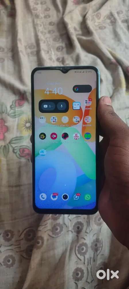 VIVO Y75 5G 8+8 128 GB GOOD CONDITION  BILL BOX CHARGER AVAILABLE