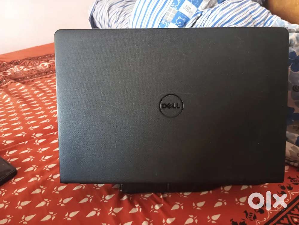 Dell inspiron 15 3576. i7 8th gen,8gb ram,256gb ssd
