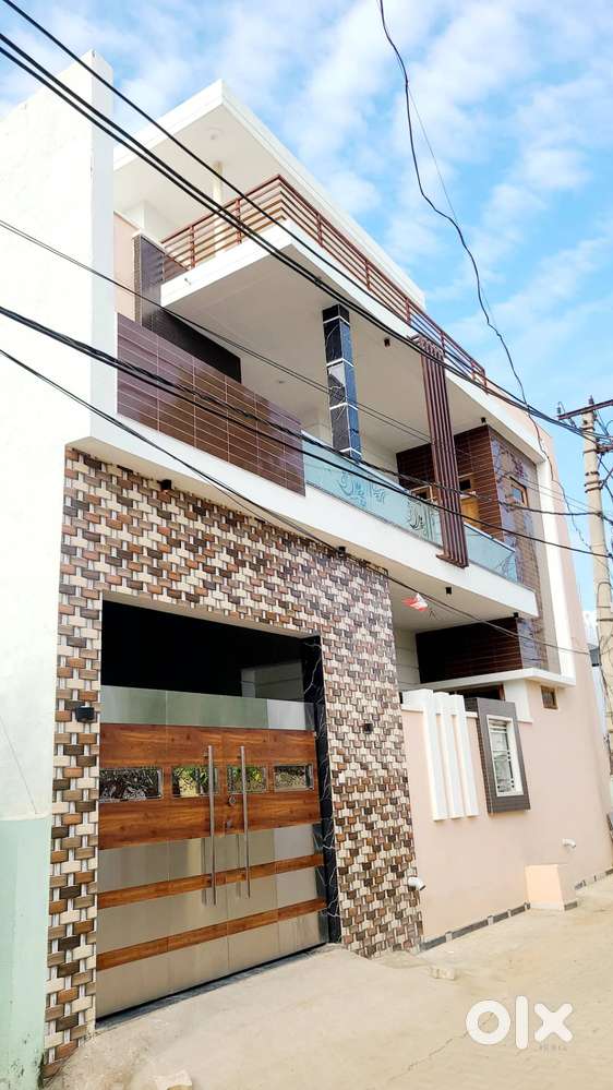 Moni house