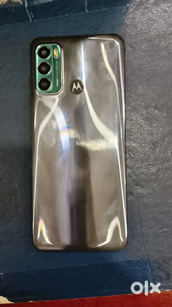 Moto g60. RAM. 6.   //GB 128. 4G MOBILE.  //MOBILE KA CHARGER NAHIN