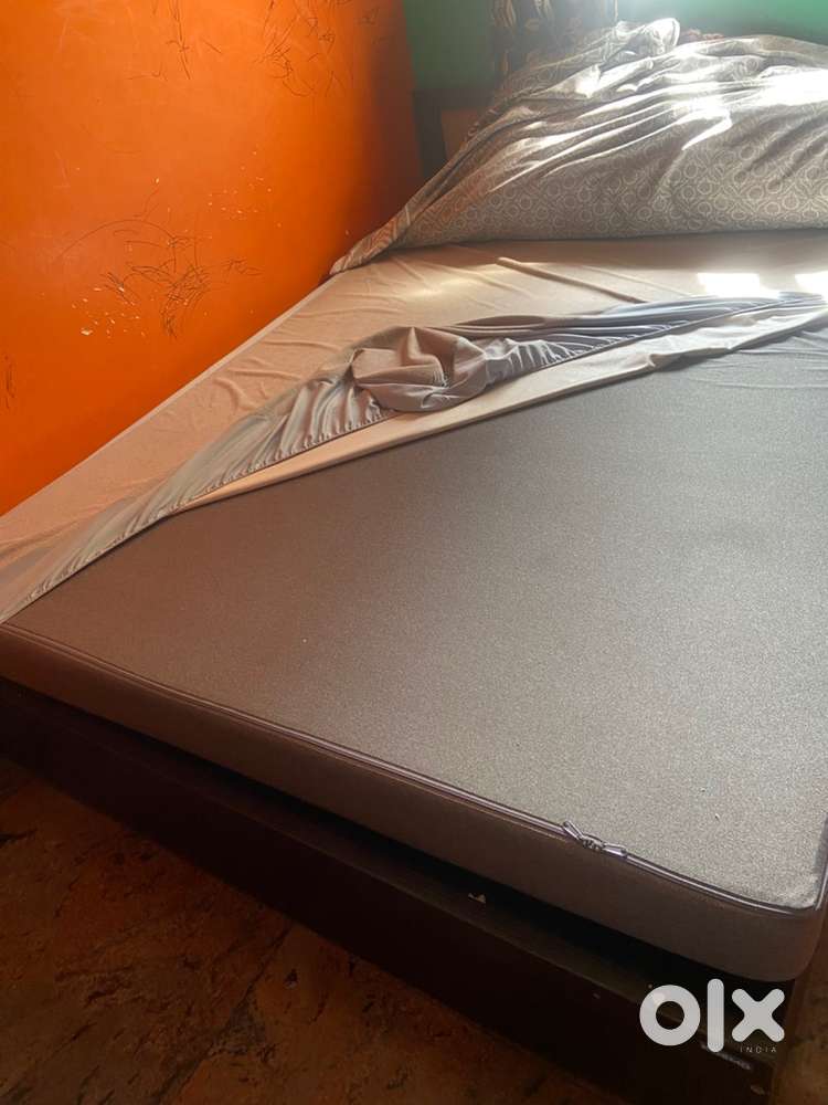 Kosmos Bed and WKefit Mattress