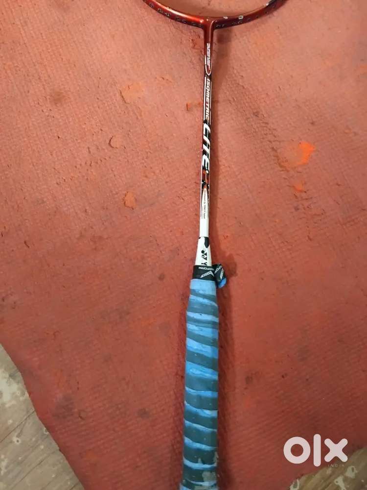 Urgent sale premium badminton racket yonex at just half(was 4000rupes)