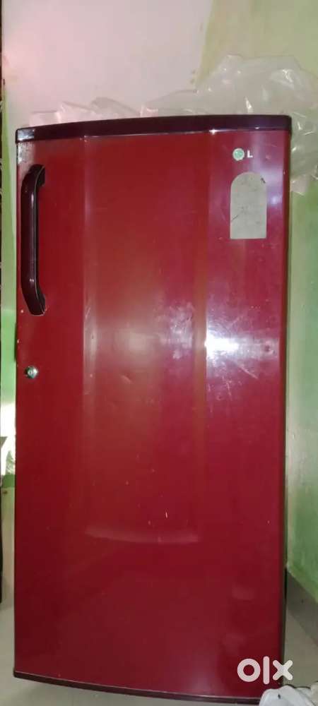 Red colour LG kampani ka hai