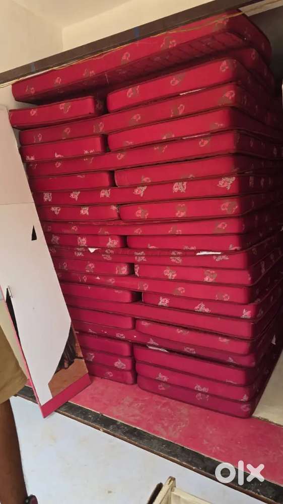 Single good quality matress for sale