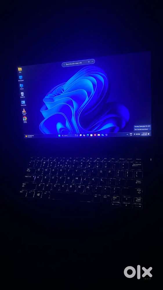 Dell Latitude E5270 laptops good condition