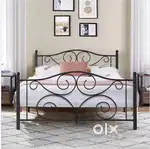 Iron bed / lohe ka bed