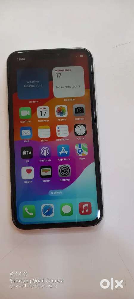 Iphone xr 64gb all ok all original batteries 77%