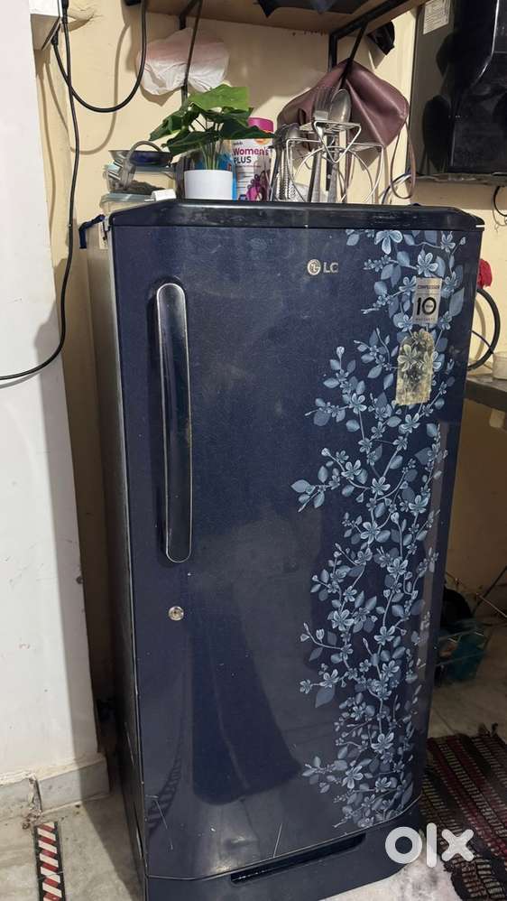 Lg good running fridge