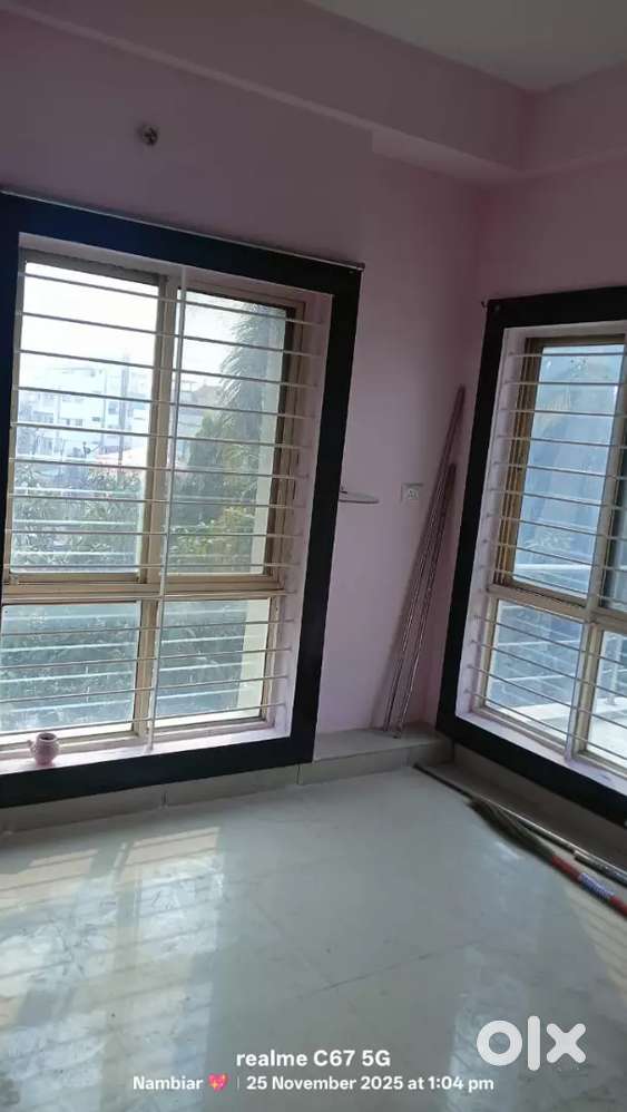 3bhk flat for rent in Punjabi baag near prabhat petrol pump