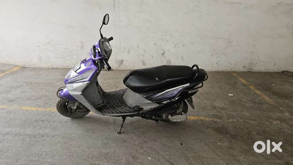 Honda dio, very nice condition, at very reasonable rate.