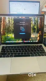 Apple pro macbook touch bar