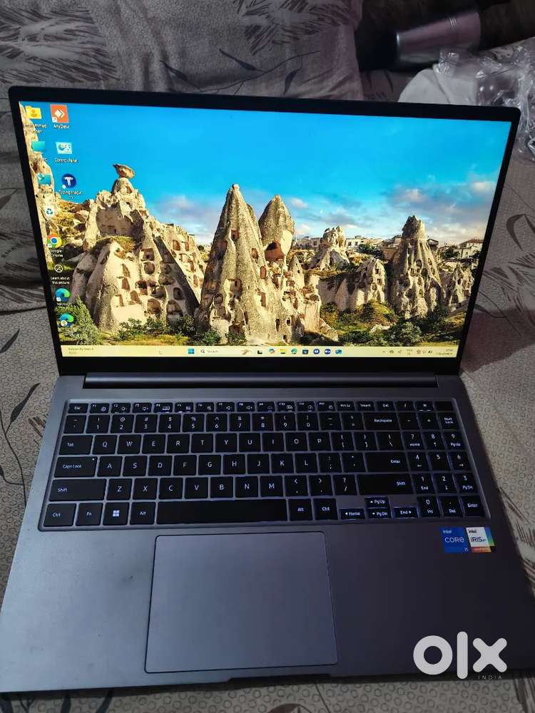 Samsung Galaxy Book4 Metal (i5 13th Gen  16GB RAM  512GB SSD) –