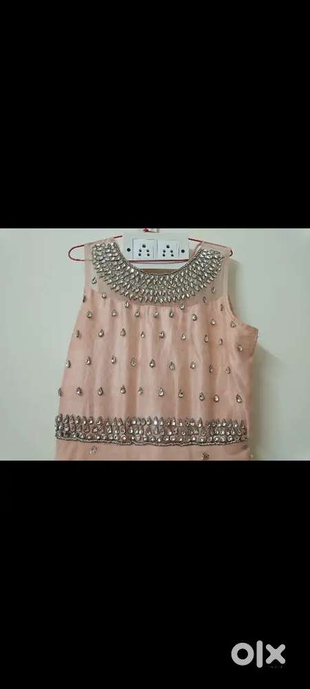 Wedding gown