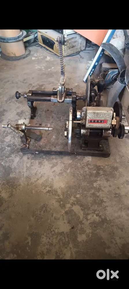 Coil winding machine