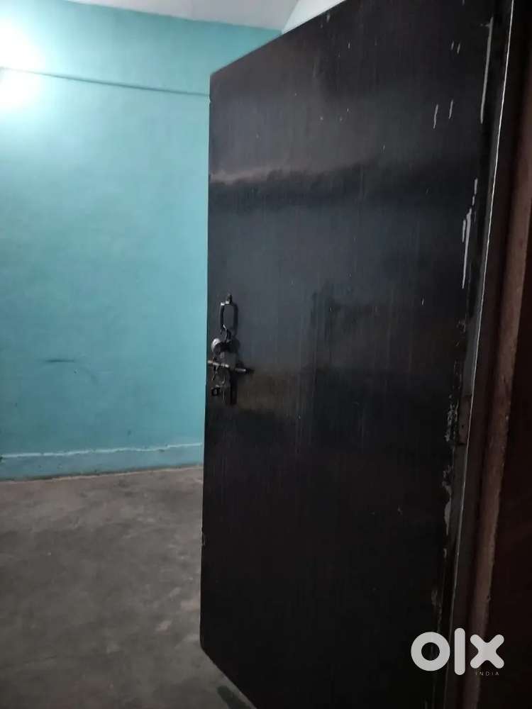 Family & vegetarian 2 room set available 5000 monthly maintenance