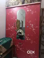 3 door almari with 3 showcase