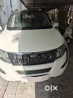 Mahindra XUV500 2016