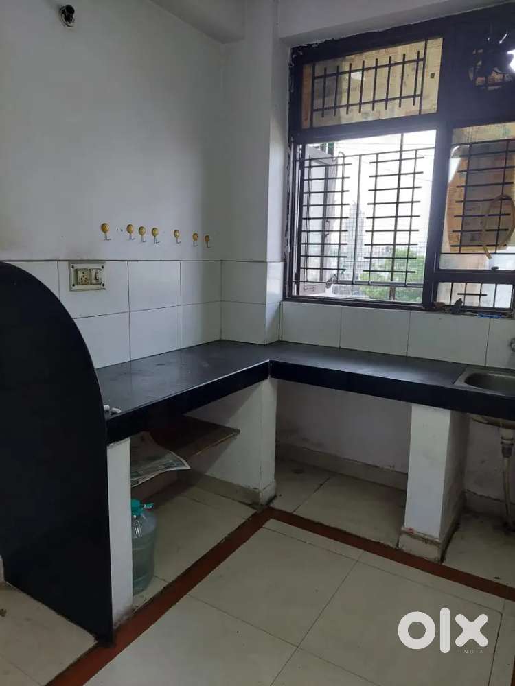 1 bhk on female sharing