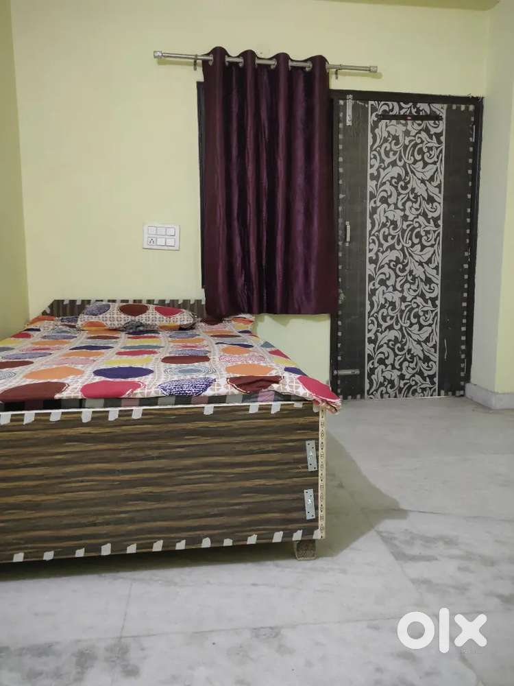 1RK Independent Flat for Rent in Dwarka Morh  No Owner Interference