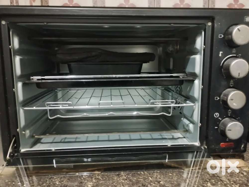 AGARO 38 Litter oven , Brand new condition only used 2-3 times ,