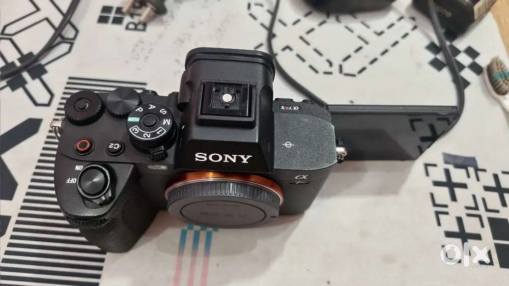 Sony A7 R5 Full Frame Body in New condition,Rarely used,without Bill