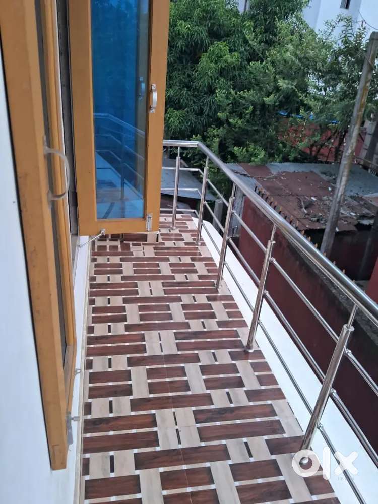 2 bhk for office/ students/ bachelors