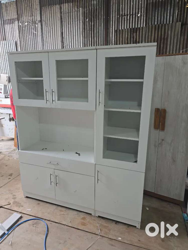 Kitchen cabinets, crockery unit BRAND NEW